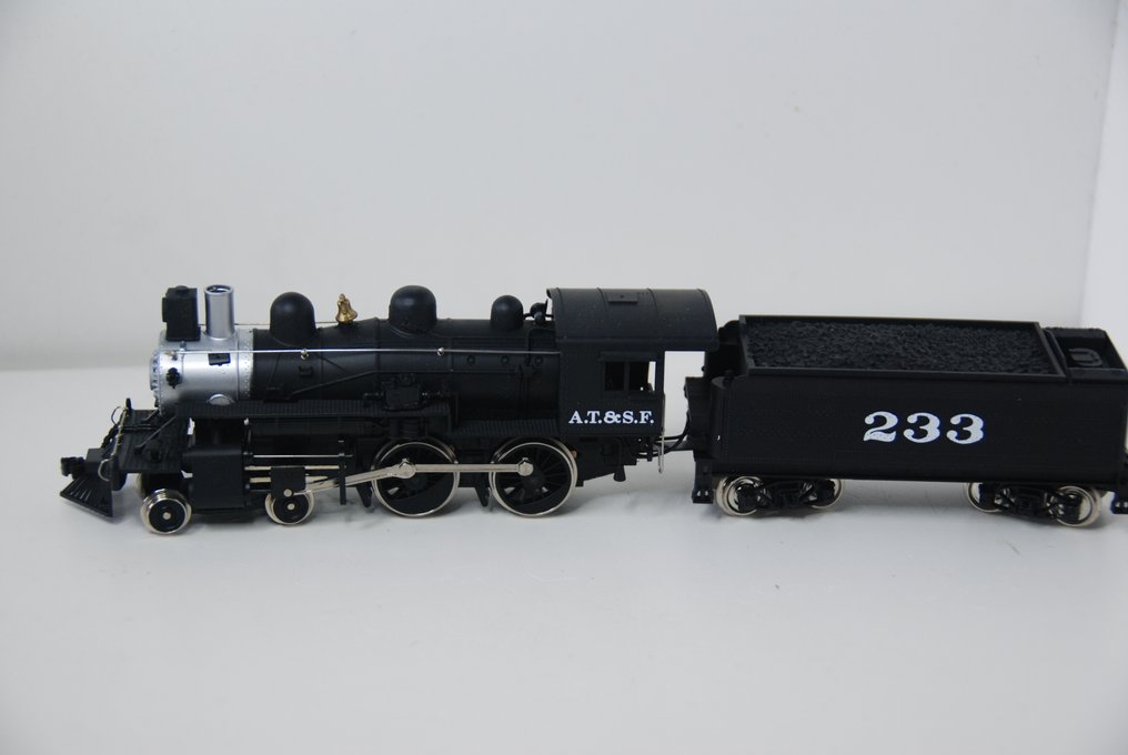 Mehano H0 - T260/283SA - Modellino di treno (1) - Viene fornito con tender, numero 233, marcatura A.T.&S.F., numero di catalogo sulla scatola - AT&SF #1.0
