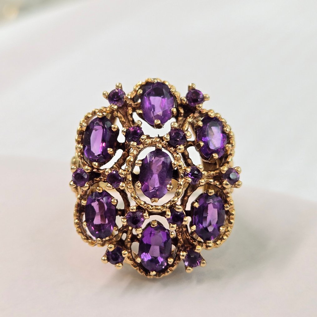 Ring - 14 karaat Geel goud - 4.20ct. tw. Amethist - Amethist cluster cocktail #1.0