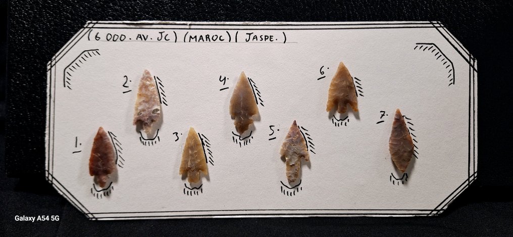 新石器時代 碧玉 新石器时代彩色碧玉箭头点收藏，来自北非，公元前6000年左右。 - 238 mm  (沒有保留價) #1.0
