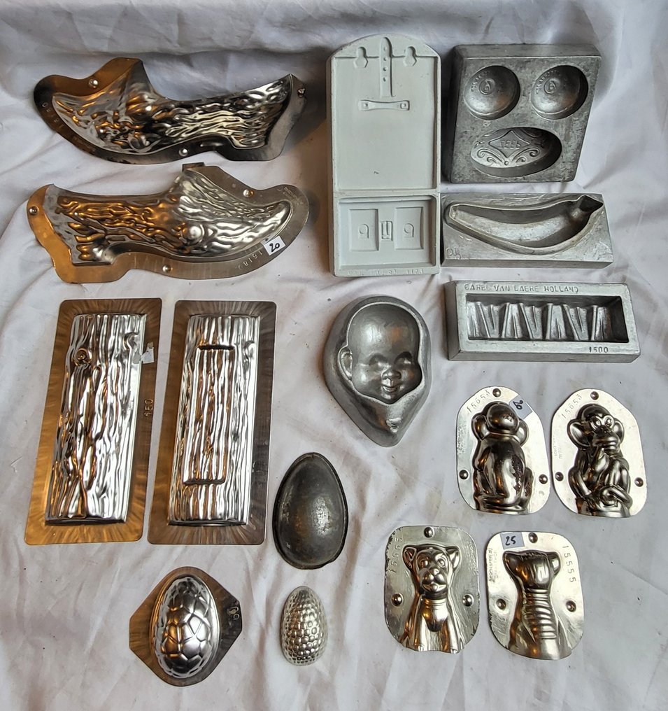 Verschillende chocoladevormen en marsepeinvormen, werkgereedschap gebruikt door - 工作工具  #1.0