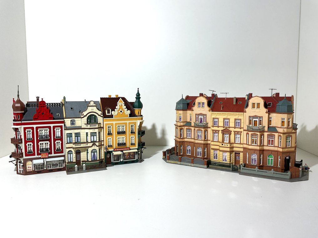 Faller, Kibri H0 - Décor de train miniature (6) - Très beaux bâtiments urbains élevés à transformer. #1.0