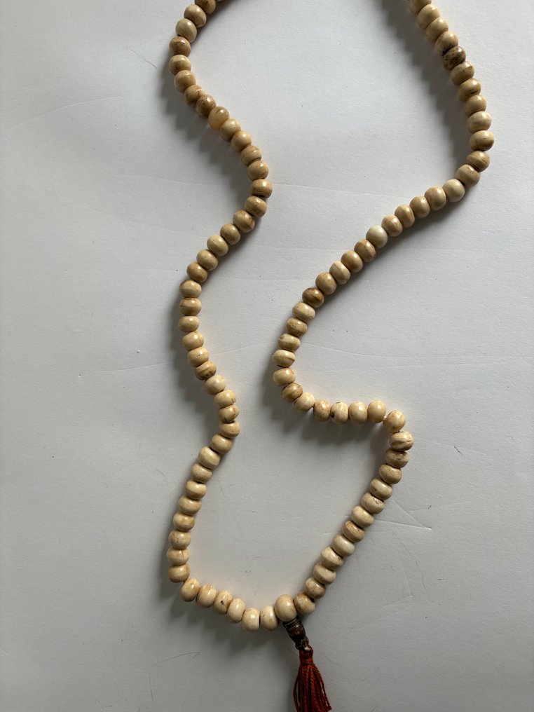 Τρία κολιέ με προσευχητικά μαργαριτάρια mala. - Οστό - Θιβέτ - Late 20th century #4.3