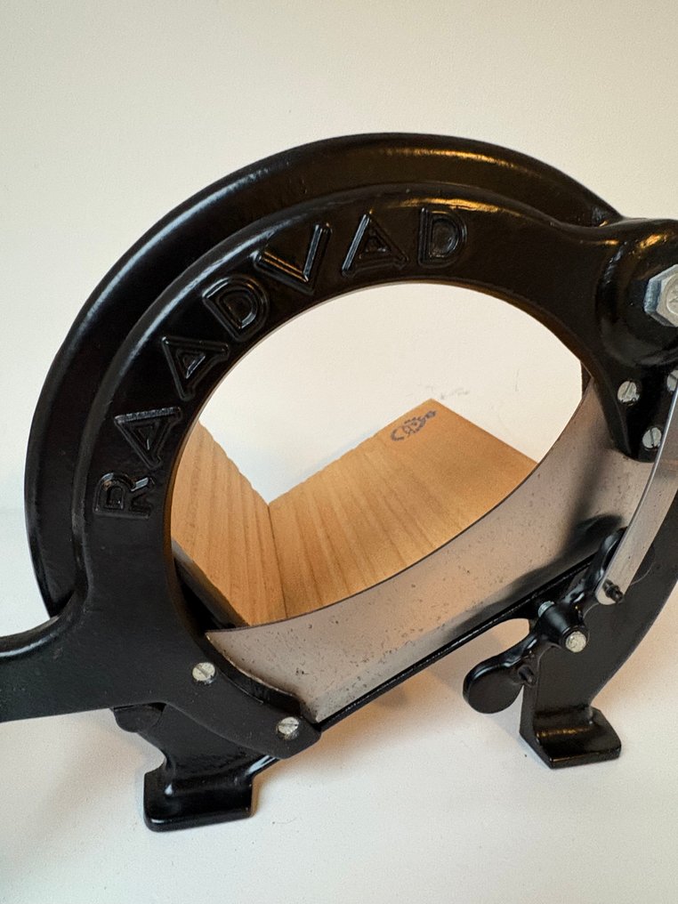 Raavad - Ove Larsen - Bread slicer -  Model 294 - Wood #1.0