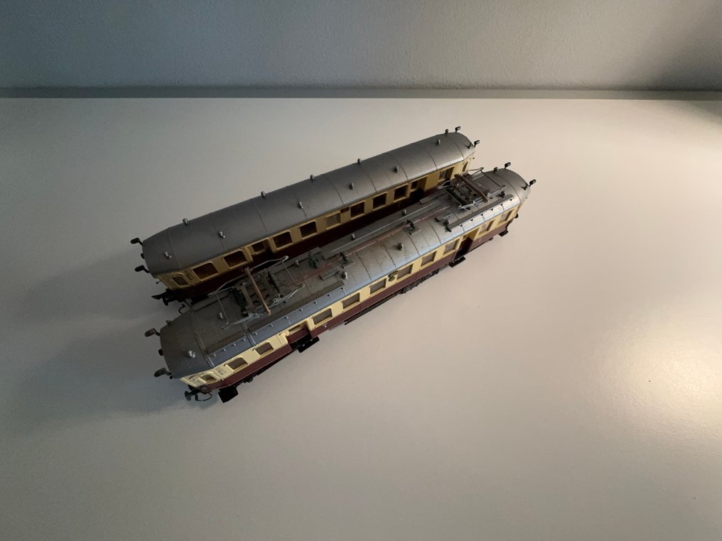 Roco H0 - 43910 - Train unit (3) - Railway unit in three parts ET85 - DB #3.2