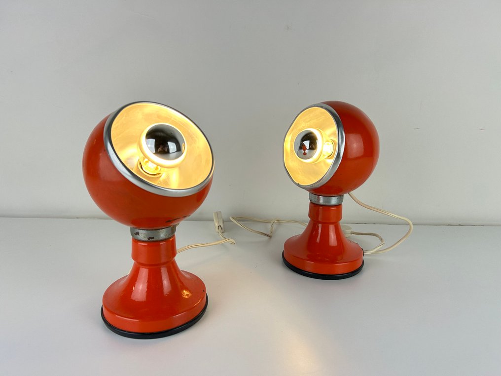 灯具 (2) - 60/70年代橙色喷漆金属材质的太空时代风格眼球吊灯 - 金属 - 塑料 #1.0