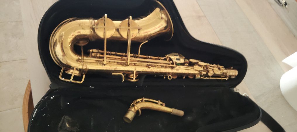 York -  - Alto saxophone - 1947 #1.0