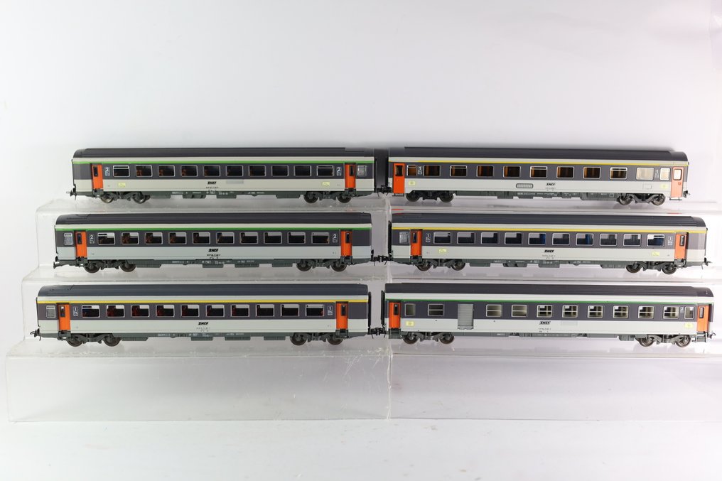 Roco H0 - 4275/4299/4236 - Machetă tren transport călători (1) - 6 vagoane 'Corail' de clasa întâi și a doua - SNCF #1.0