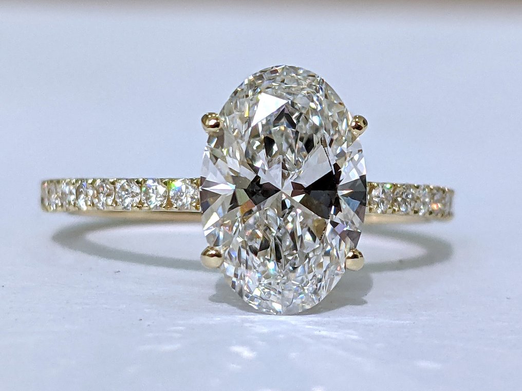 Ingen reservasjonspris - Ring - 18 karat Gull - 2.20ct. tw. Diamant (Lab-dyrket) - Diamant #3.2