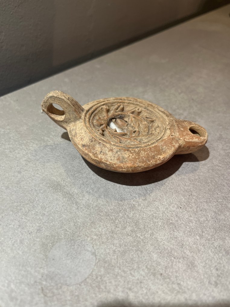 Αρχαία Ρωμαϊκή Terracotta Λάμπα πετρελαίου - 4 cm  (χωρίς τιμή ασφαλείας) #1.0