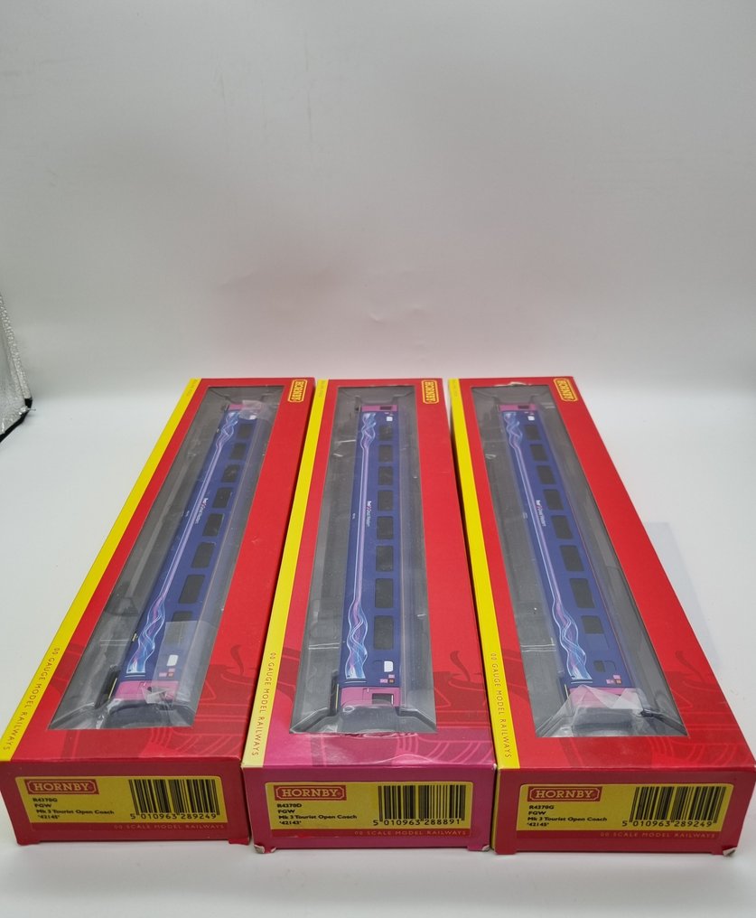 Hornby H0 - R4370G, R4370D - Modelltogvogn (3) - Personbil Hornby First Great Western Mk3 Standard turist åpen vogn - i topp stand! - Great Western #1.0