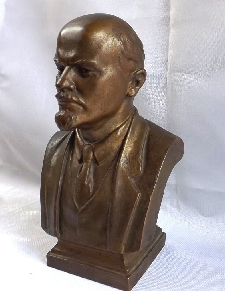 Bust in bronzo di Vladimir Lenin - Emesso dal governo sovietico — Fondo d'arte statale RSFSR — - Accessori militari - 1958 #1.0