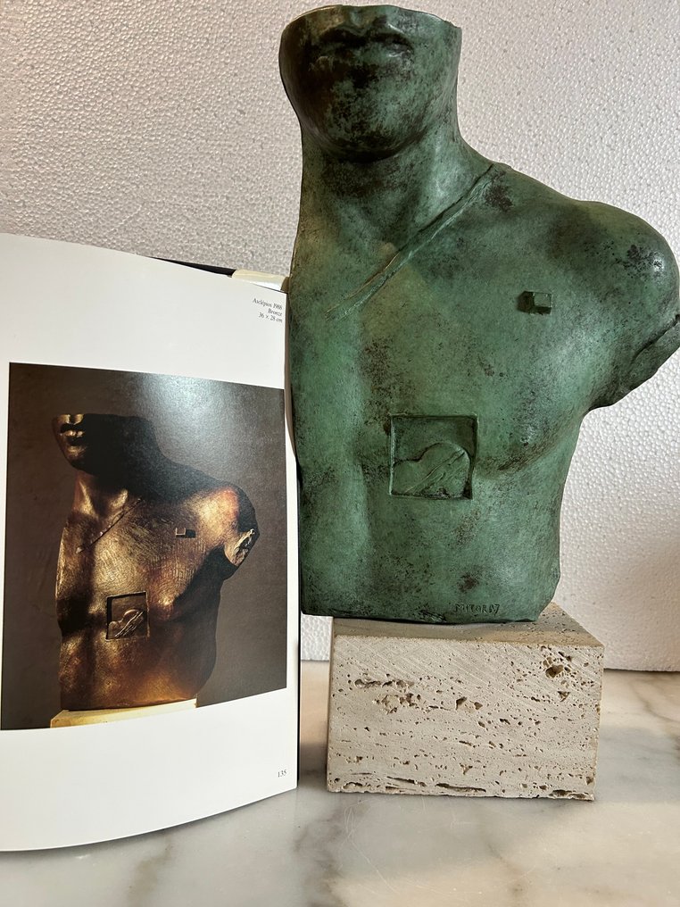 Igor Mitoraj (1944-2014) - Asclepios · Certificat #2.1