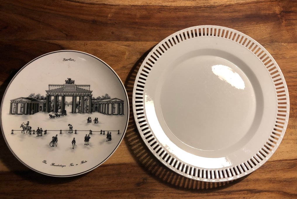 KPM Berlin / Königliche Porzellan - Πιάτο (2) - Πορσελάνη - Durchbruch & Brandenburg #2.1