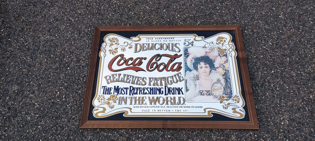 Specchio originale Coca Cola con bei colori e cornice pesante e robusta. - Insegna - Vetro a specchio, legno e cartone rigido #1.0