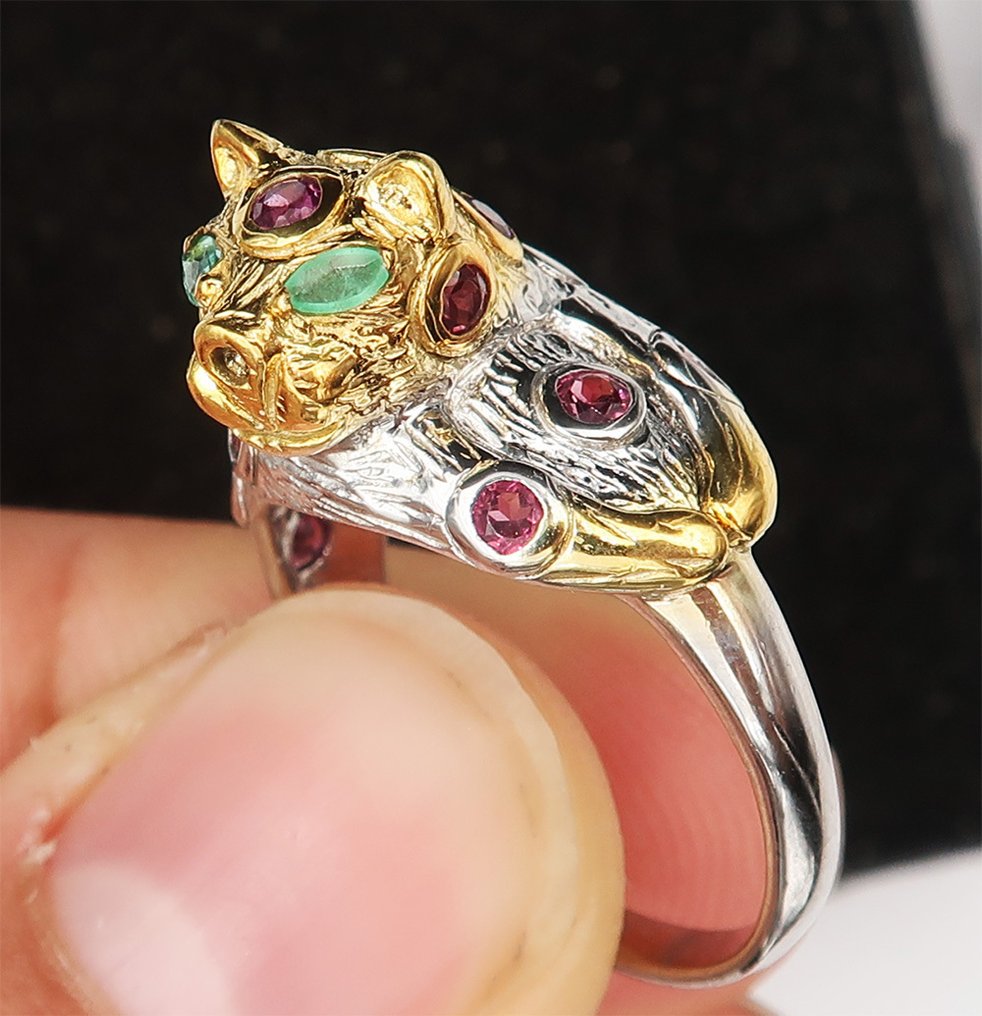 Smaragd - Sølv, Royal leopardring: magnetisk karisma og intuition - sølv 925, granat - Ring #4.3