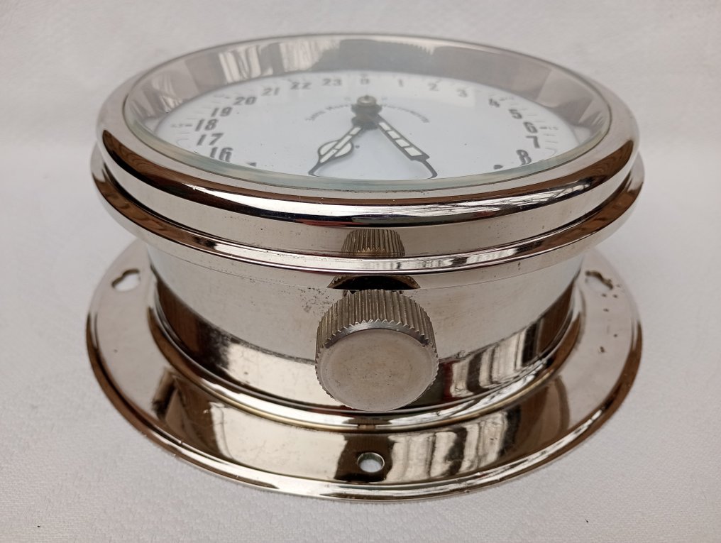 Ship's clock - USSR. Plant of Nautical Instruments - - Nickel plated brass - second half 20th century - 24-Hour watch markings. #2.1
