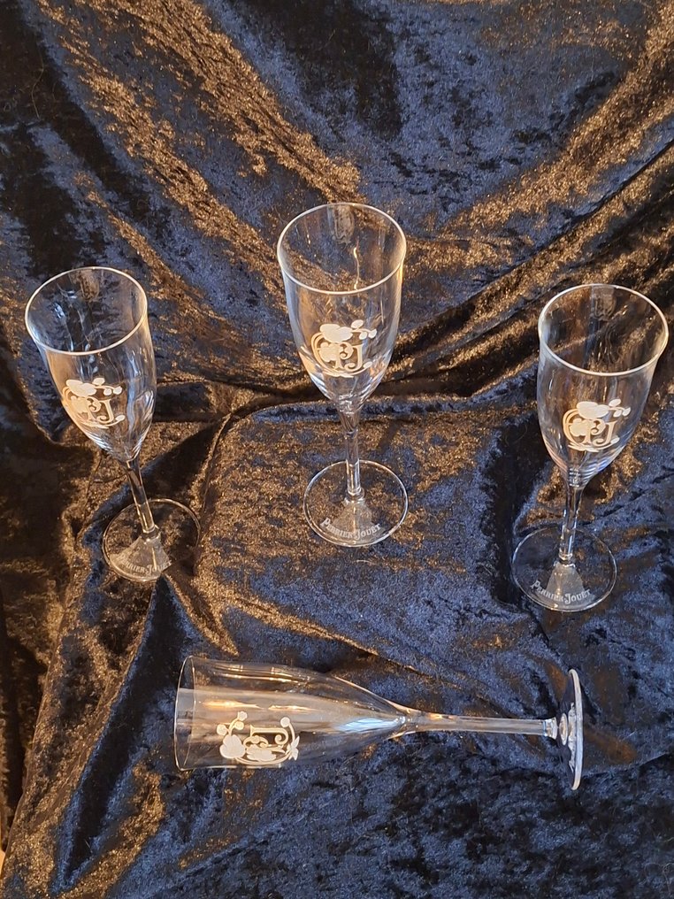 Perrier Jouet - Champagne flute (4) - Glass #2.1
