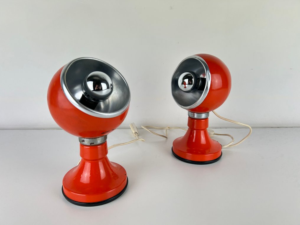 灯具 (2) - 60/70年代橙色喷漆金属材质的太空时代风格眼球吊灯 - 金属 - 塑料 #1.0