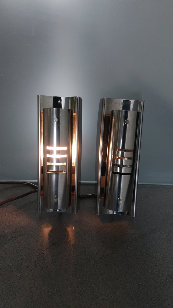 Φωτιστικό τοίχου (2) - Μέταλλο - Ζεύγος εφαρμογών χρωμίου. #1.0