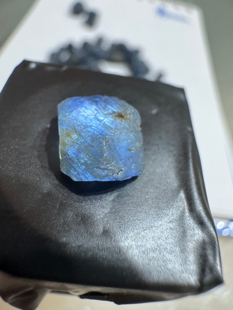 蓝宝石 粗糙- 20 g - (46) #3.2