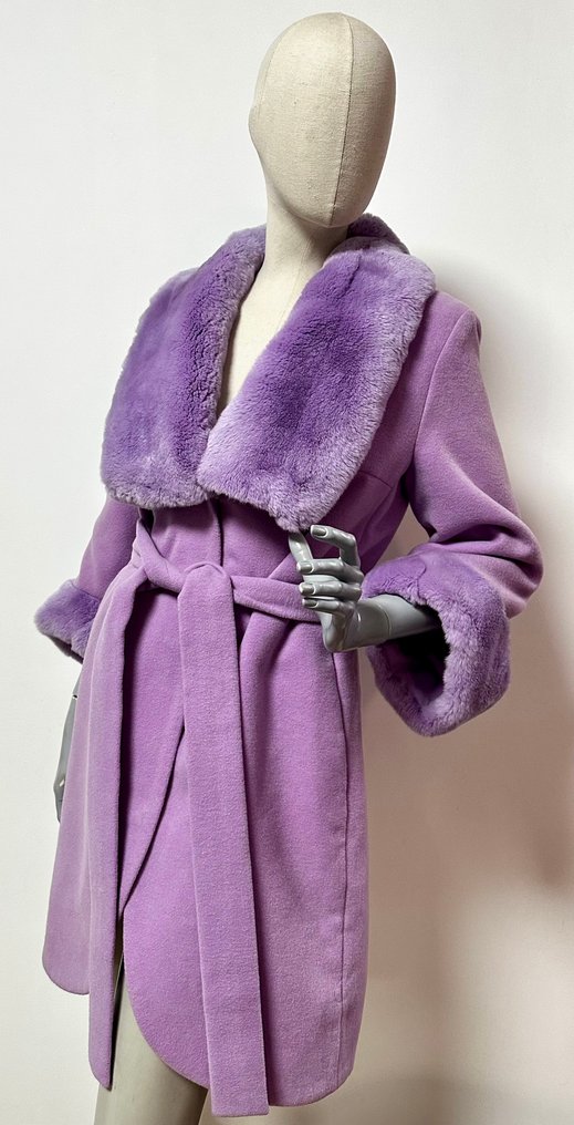 Artisan Furrier - Coat #2.1