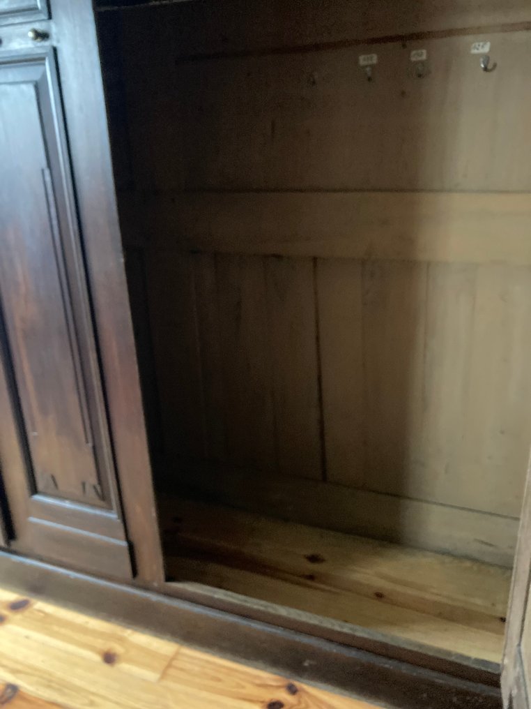 Kast - Eik - Ruime kast #4.3