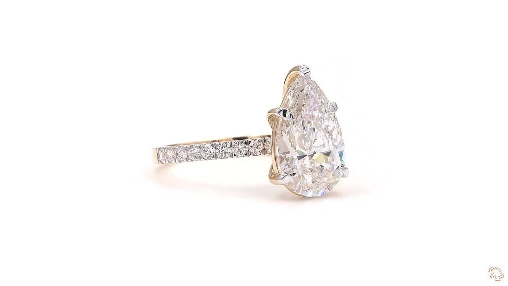 No reserve price - Ring - 18 kt. Yellow gold -  3.90ct. tw. Diamond (Lab-grown) - Diamond - E,VVS2 #2.1