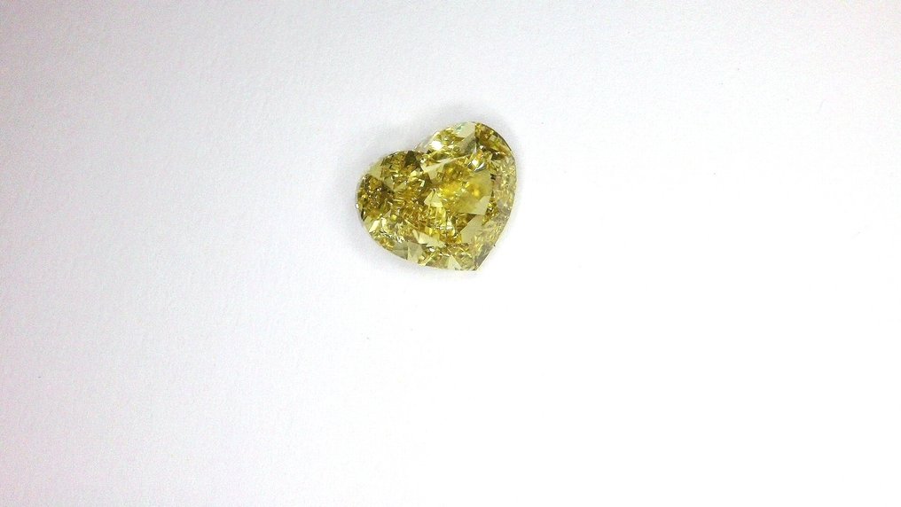 1 pcs 钻石  (天然色彩的)  - 3.00 ct - 心形 - Fancy 稍帶棕色的 黄色 - VS2 轻微内含二级 - 美国宝石研究院（GIA） #2.1