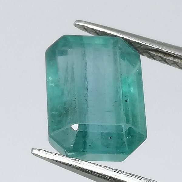 1 pcs  Vihreä Smaragdi  - 2.67 ct - Instituto Gemólogico Español (IGE) #4.3