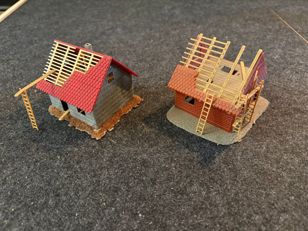 Pola, Wiking H0 - Landskab til modeleltog (8) - En smuk byggeplads med huse under opførelse, byggecontainere og lastbiler. #2.1