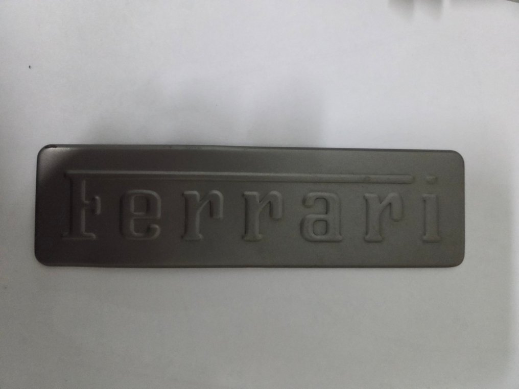 汽车部件 - Ferrari - TARGHETTA PLACCA BATTITACCO FERRARI ORIGINALE - 2000年后 #1.0