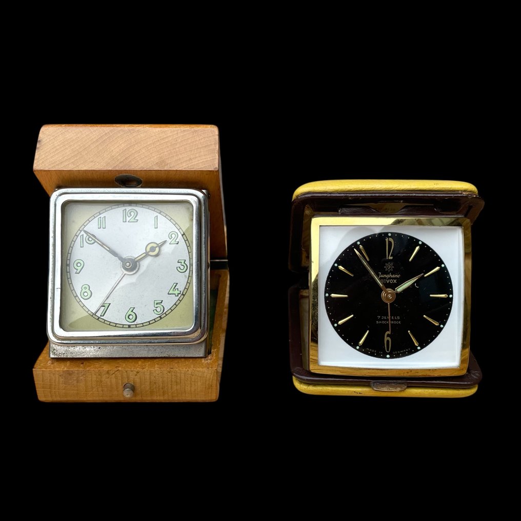 Ρολόι ταξιδιού (2) - Junghans Bivox en onbekend (merkloos) - Αρ Ντεκό Μεταλλικό κουτί σε θήκη (ξύλο και δέρμα/τεχνητό δέρμα). - 1950-1960 #1.0