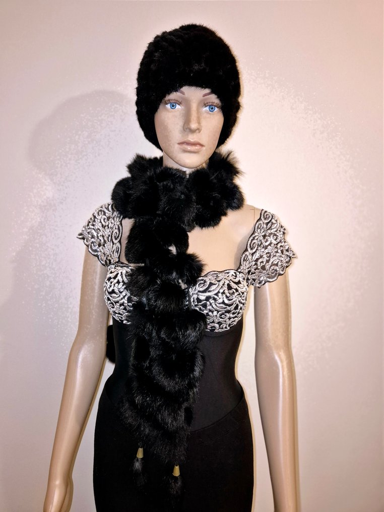 Artisan Furrier - Scarf #2.1