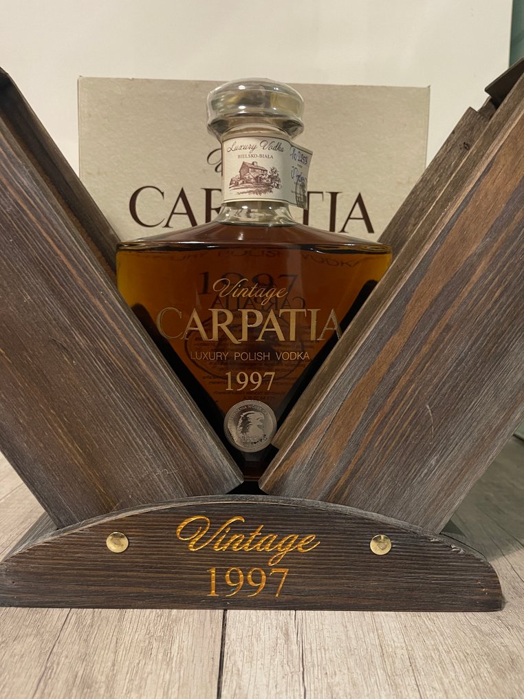 Carpatia 1997 - Vintage Luxury Polish Vodka  - 700ml #1.0