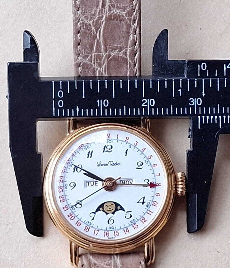 Lucien Rochat - Petit Versailles - 4-26 - Donna - 2000-2010  #4.3