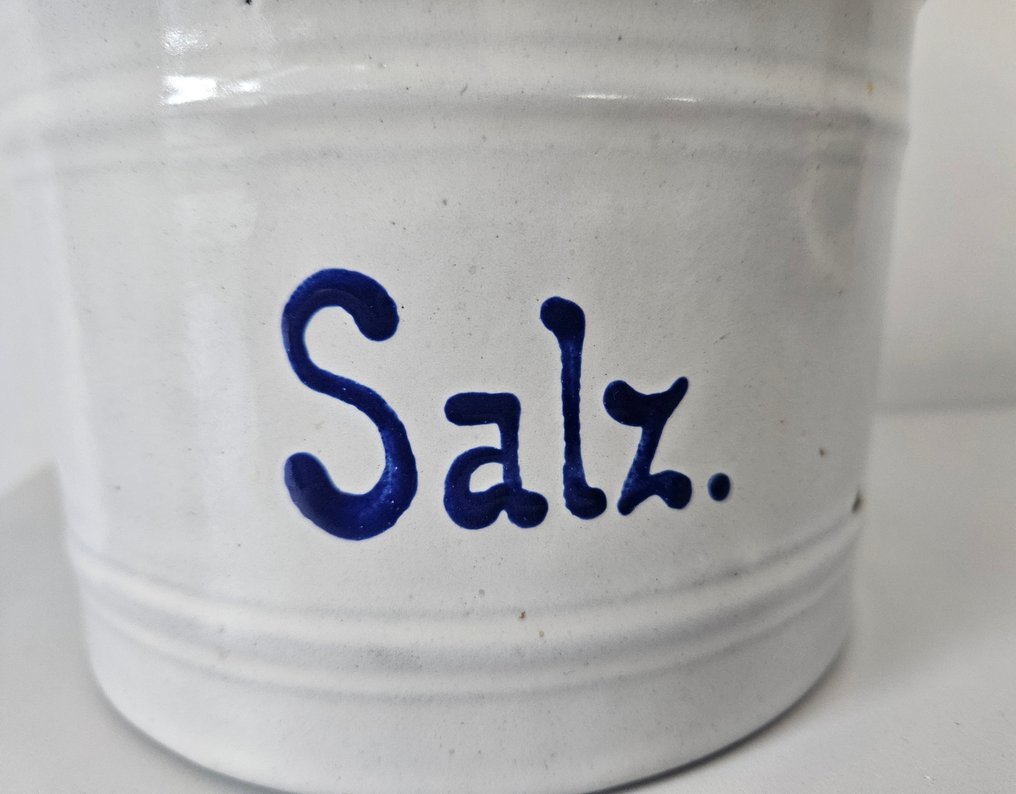 Salt cellar - Storage jar - Enamel - Salt pot - salt. #2.1