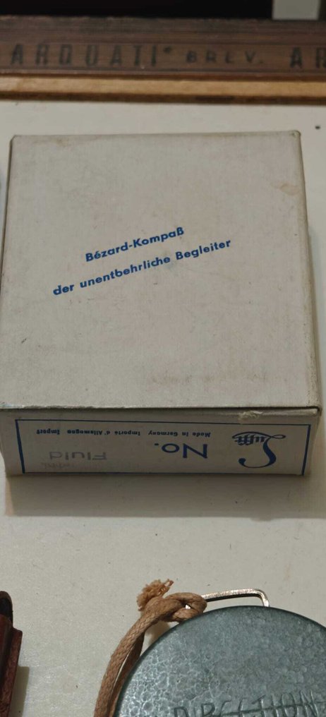 Germany - 5 Lufft Compasses Original Bézard Compass Fluid - Model II FI, France - With boxes and cases. - Military accessories #1.0