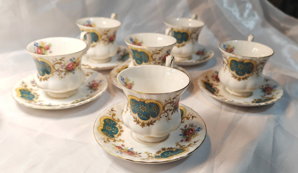 Royal Albert - Kahviastiasto 6:lle (12) - Luuposliini - Berkeley #1.0