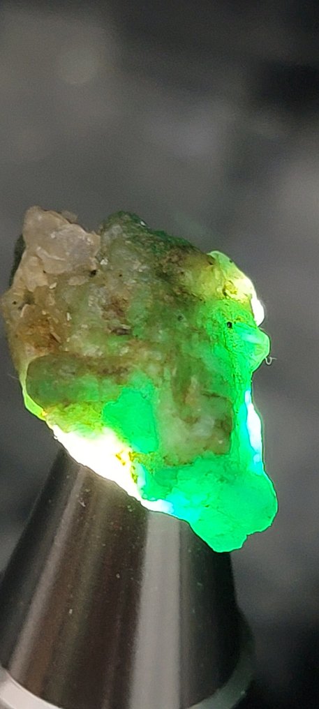 Emerald Rough- 5.27 g - (1) #3.2