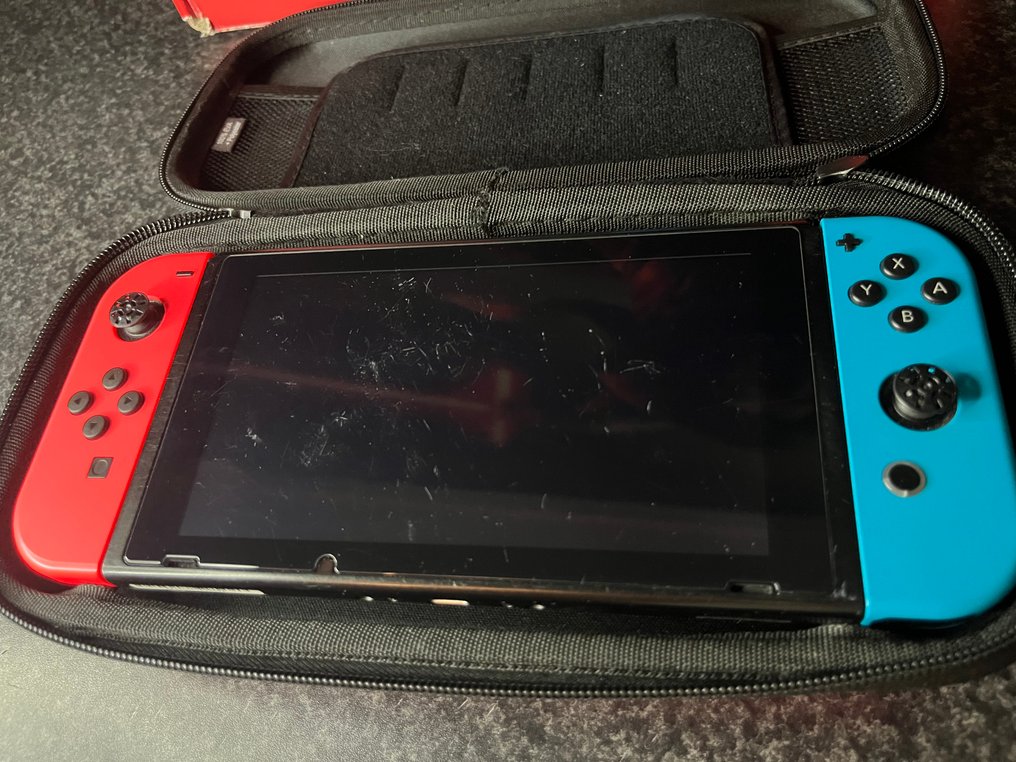 Nintendo - Switch - Nintendo Switch V2 Console Boxed + Accessories - 电子游戏机 - 带原装盒 #1.0