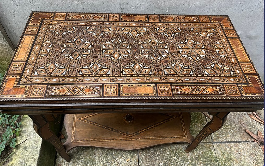 游戏桌由镶嵌木制成 - 中东 - 19-20世纪 #1.0