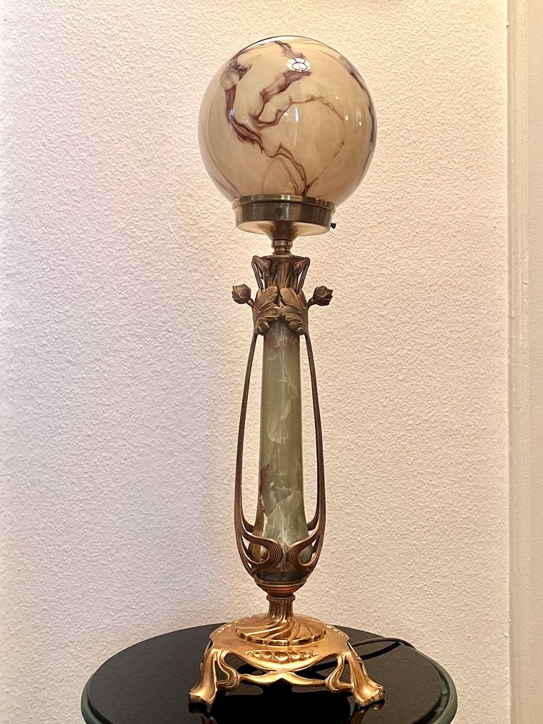 Table lamp - Metal, Glass - in the Art Nouveau style #1.0