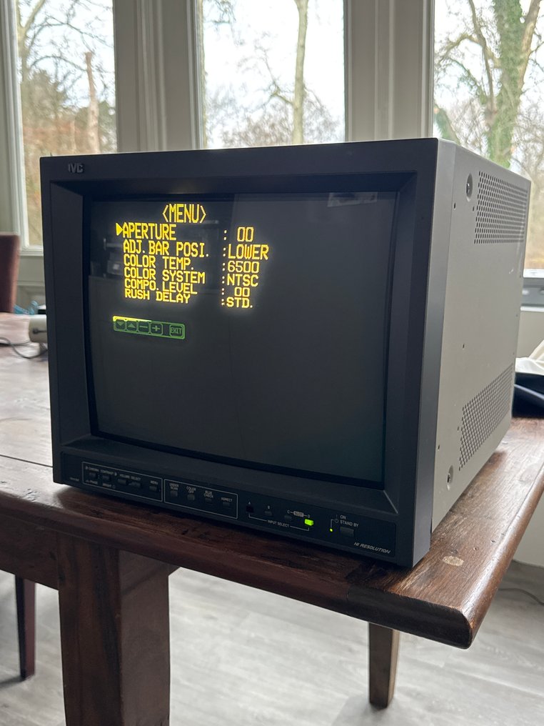 JVC TM-H150C - SCART / RGB / YPbPr Professional CRT broadcast - Monitor #1.0