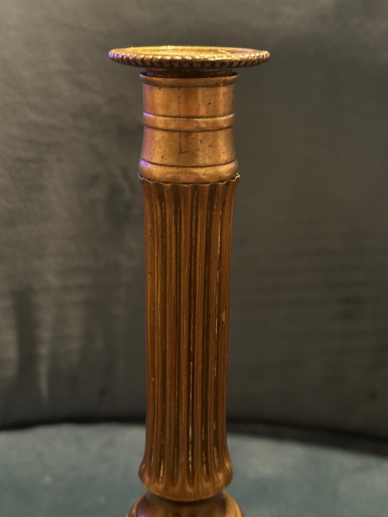 Candlestick Louis XVI style bronze candlestick from the 19th century. - Gilt bronze #3.2