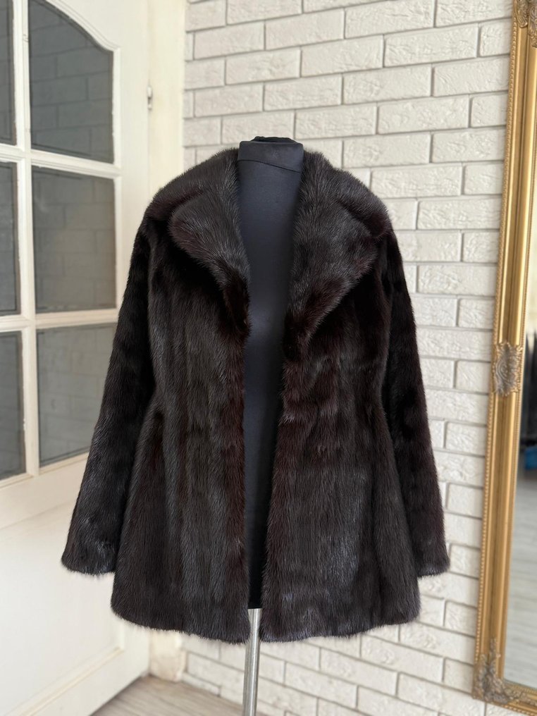 Artisan Furrier - 皮毛大衣 #1.0