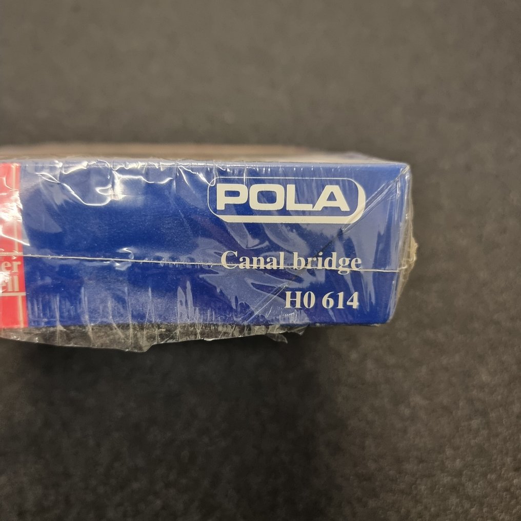 Pola, Vollmer H0 - 7105, 618, 671, 847 - Model train buildings (4) - Meister-Modell; original boxes; some still in shrink wrap. #1.0