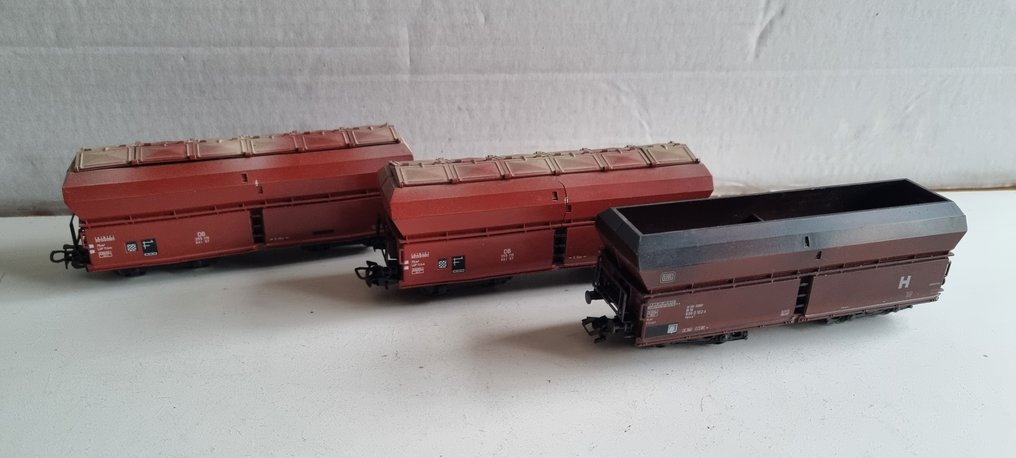Märklin H0 - 4624+2 x 4626 - Vagão de carga de modelismo ferroviário (3) - 3 veículos, 2 equipados com capas de abrir, 1 sem. - DB #1.0