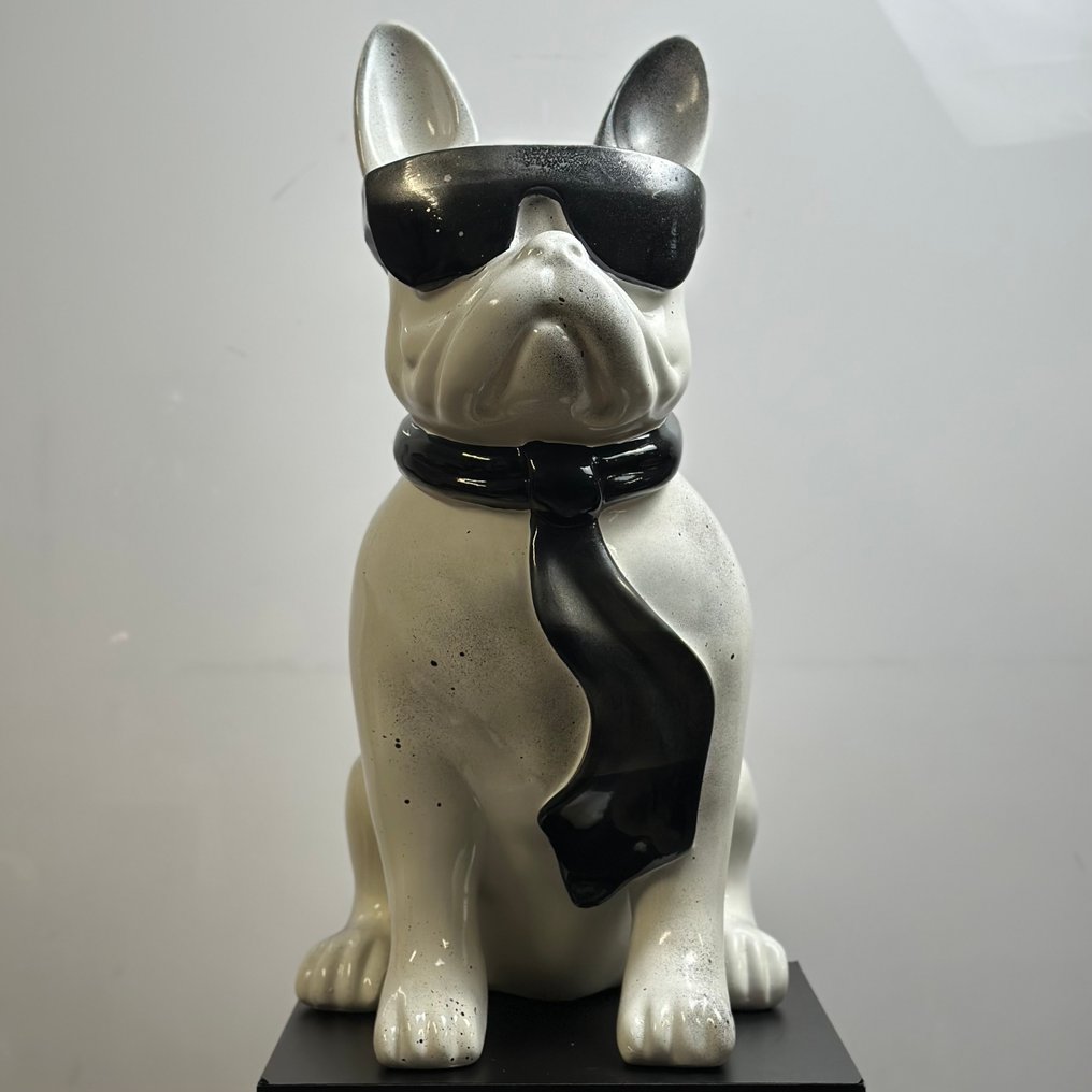 Daluxe Art - 1999 • Scrooge’s Fortune Bulldog #1.0