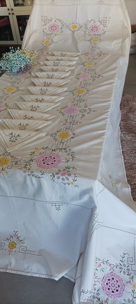 令人惊艳的巨大毛巾，配有美丽的蕾丝花卉和手工刺绣。 - 桌布 (13)  - 295 cm - 177 cm #1.0