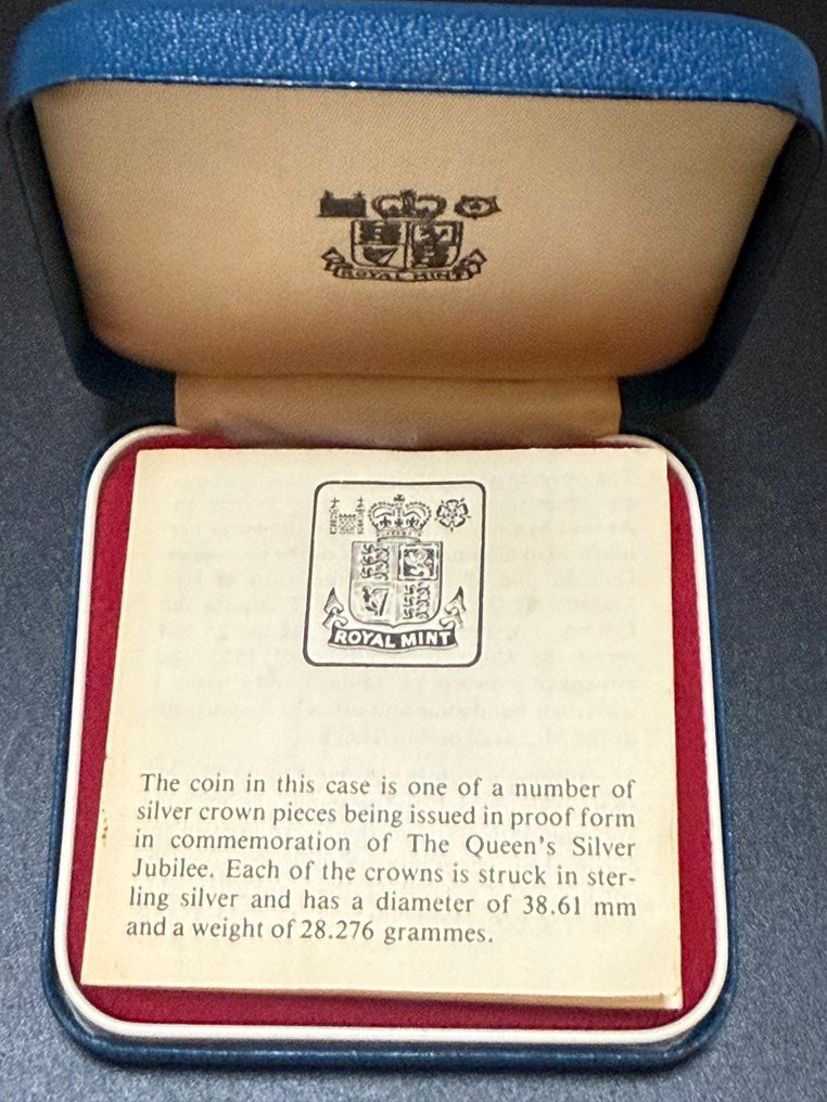 United Kingdom. 1 Crown 1977 Proof, in commemoration of the Silver Jubilee of Elizabeth II with box and CoA  (No reserve price) #3.2